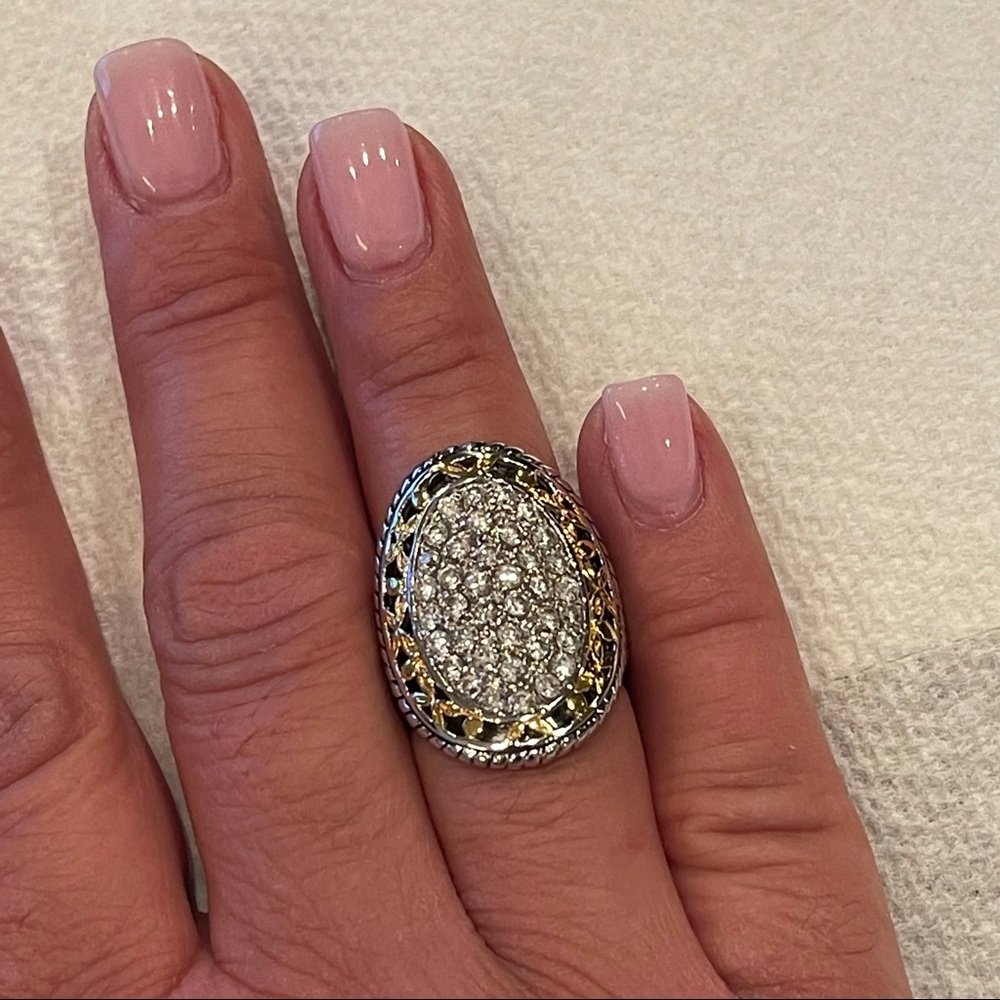 NWOT’S ❤️‍🔥 Vintage* Silver/Gold Bling Ring-7 1/4